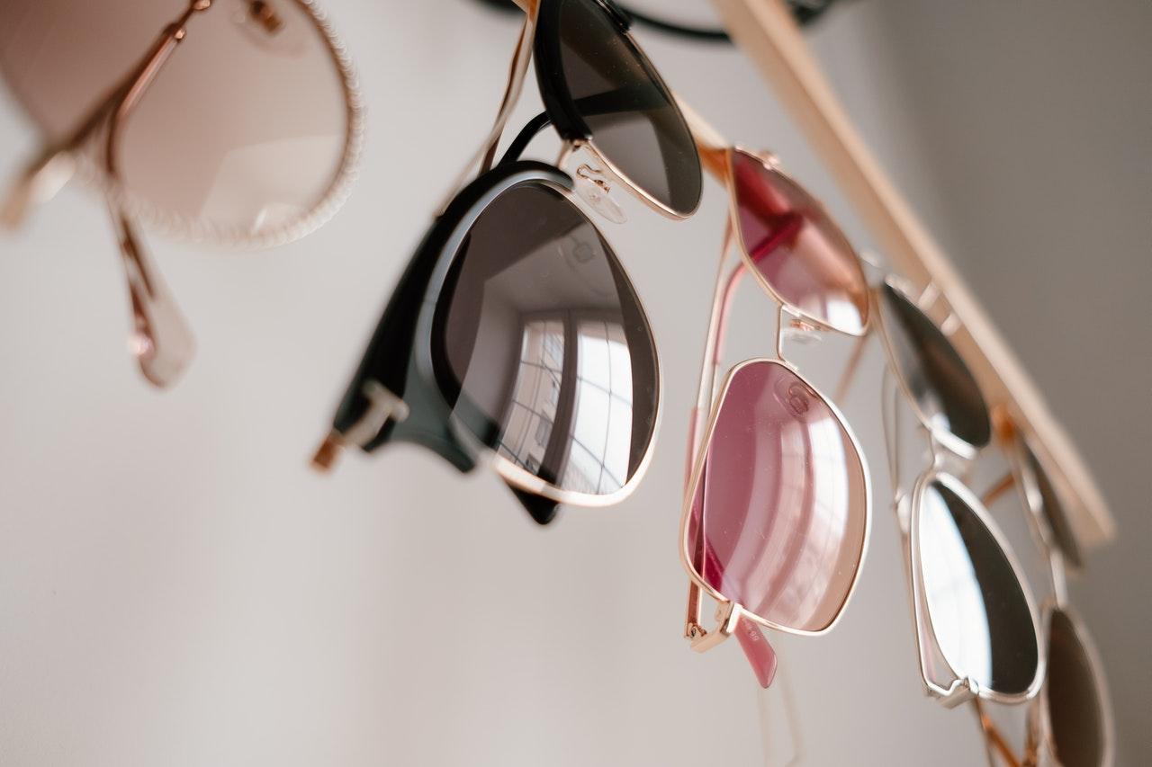 Online Shopping Scam — Ray-Ban Sales