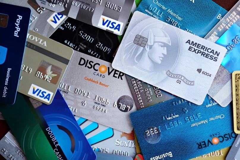How a fake credit card giveaway on Threads funnels people into a Bitcoin scam